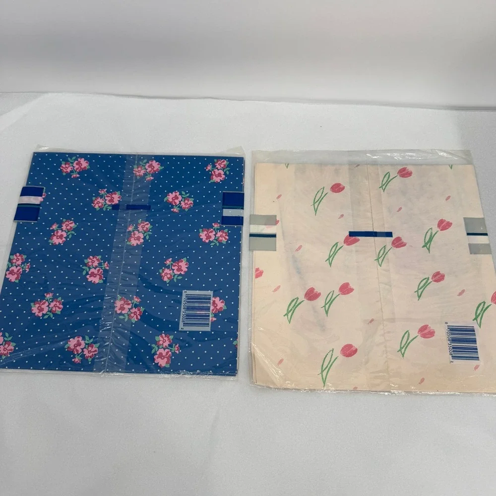 Cleo Gift Wrap Floral Polka Dot Vintage Stationary Paper SHEETS Lot of 2